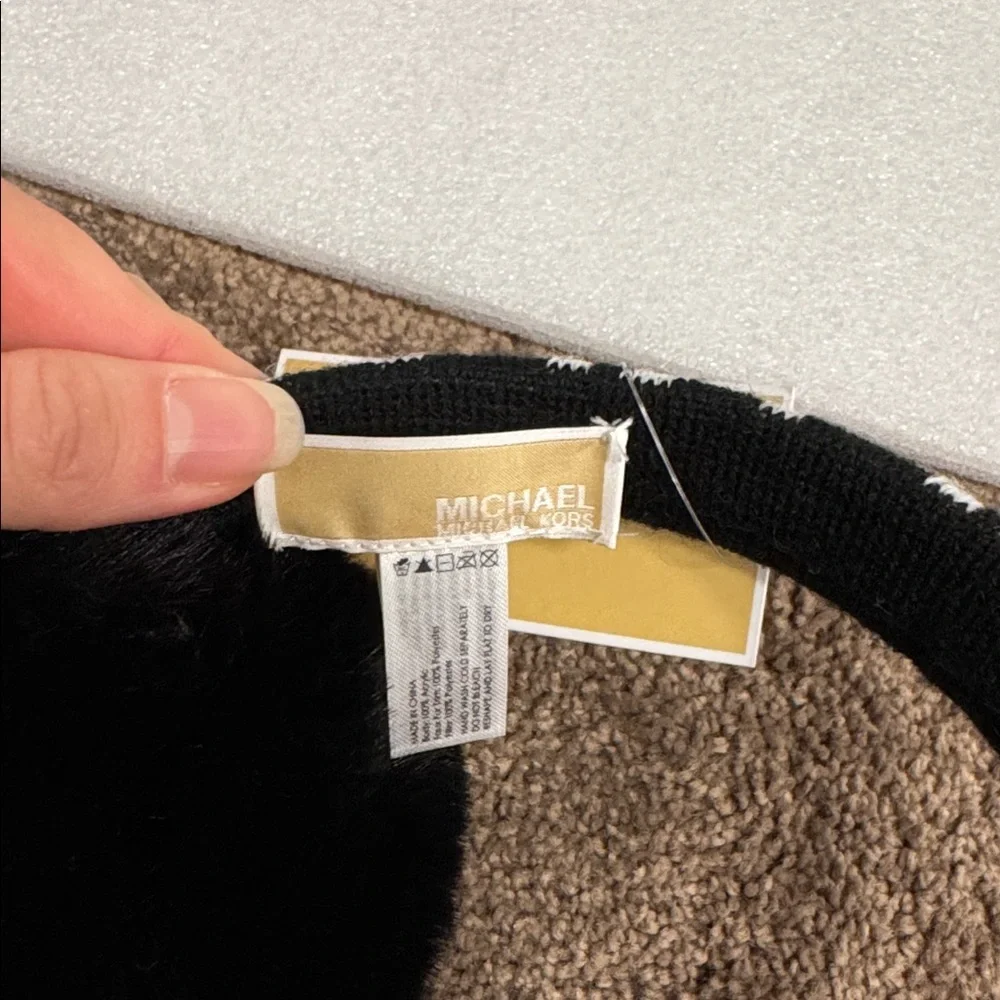 Michael Kors NEW Black and White Earmuffs - Picture 4 of 5